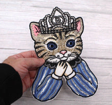 Load image into Gallery viewer, Cat Wearing A Crown Applique Patch