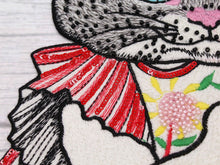 Load image into Gallery viewer, Mum  Cat  With Kitten  Applique Patch