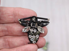 Load image into Gallery viewer, Handmade 3d Crystal Sequin Embellished Bee Patch Applique