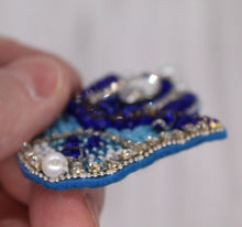 Load image into Gallery viewer, Rhinestone and Beads Hand of Hamas Applique Patch