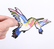 Load image into Gallery viewer, Pair Humming Bird Applique Patch