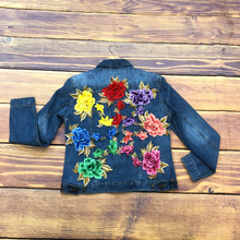 Load image into Gallery viewer, Beautiful Large Flower Appliqué Patch