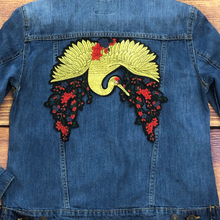 Load image into Gallery viewer, Flower And Swan Patch appliqué
