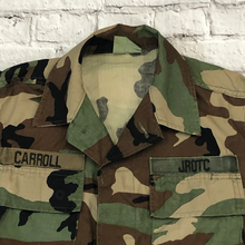 Load image into Gallery viewer, Camouflage Jacket Vintage US Airforce M-81 Woodland