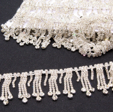 Load image into Gallery viewer, Crystal Rhinestone Tassel Trim 3 Tier Fringe