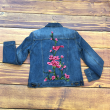Load image into Gallery viewer, Flower And Bird Patch Appliqué