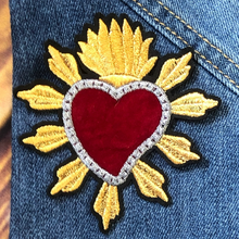 Load image into Gallery viewer, 2 Delicate Sew On Velvet Love Heart Embroidered Applique Patch
