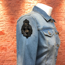 Load image into Gallery viewer, 2 Handmade 3D Beaded Bee Patch