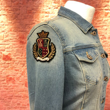 Load image into Gallery viewer, 2 Handmade 3D Gold Crown King Patch Applique