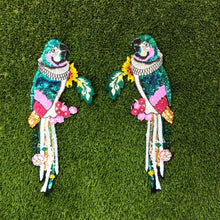 Load image into Gallery viewer, Parrot Birds Sequin Beaded Applique Patch