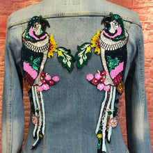 Load image into Gallery viewer, Parrot Birds Sequin Beaded Applique Patch