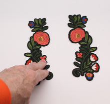 Load image into Gallery viewer, 2 Embroidered Red Rose Flower Appliqué Patches