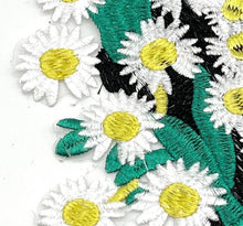 Load image into Gallery viewer, Beautiful Large Daisy Flower Iron or sew on