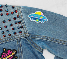 Load image into Gallery viewer, 10 Pieces Children's space, Rocket, Alien and Planets Applique Patches