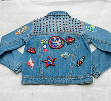 Load image into Gallery viewer, 10 Pieces Children's space, Rocket, Alien and Planets Applique Patches