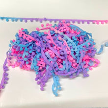 Load image into Gallery viewer, Medium Pom Pom Fringe Trimming