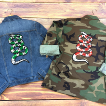 Load image into Gallery viewer, Snake Sequin Applique Patch

