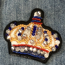 Load image into Gallery viewer, 2 Piece Crown  With Beads and Rhinestones Appliqué Patch
