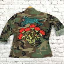Load image into Gallery viewer, Large Leopard Or Wolf Embroidery Applique Patch
