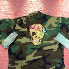 Load image into Gallery viewer, Skull  Sequin Applique Patch
