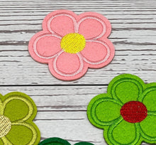 Load image into Gallery viewer, 7 Pieces  Flower Applique Patches
