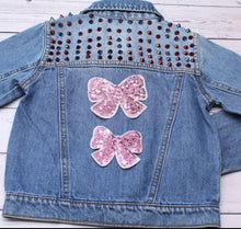 Load image into Gallery viewer, Pink Sequin Bow  Children&#39;s Applique Patch
